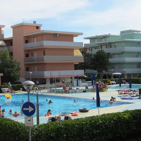Lovely In A Pool Paradise - Beahost