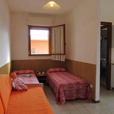 Lovely In A Pool Paradise